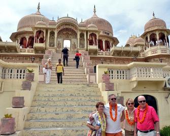 Hotel Royal Rest - Mandāwa