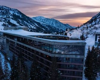 Cliff Club Snowbird Utah- Ski-in/Ski-out 2BR Sleep 10 Condo - Alta