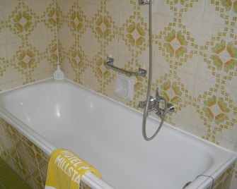 Hotel Posthof - Millstatt - Baño