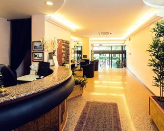Hotel Antares - Cattolica - Front desk