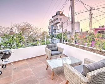 3 Blocks to Beach with Private Terrace & Grill - Bucerías - Balcony