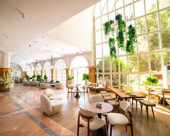 Rose Garden Premium Hotel - Göynük - Hành lang