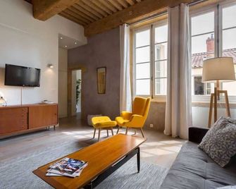 Pearl - Furnished apartment - Downtown Lyon - Lyon - Living room