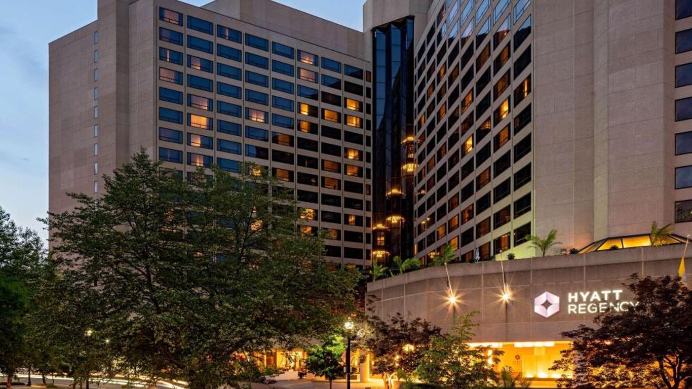 Hyatt Regency Crystal City at Reagan National Airport