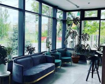 Hotel 78 Cafe - Karakol - Lounge