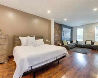 Stylish St Louis Gem with Fire Pit Access! - Southhampton - Chambre