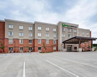Holiday Inn Express & Suites Manhattan - Manhattan - Bina