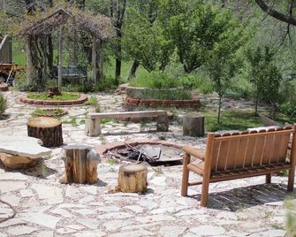 Hotel Smith Bed & Breakfast - Glendale - Patio