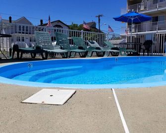 Bay Breeze Motel - Seaside Heights - Pool