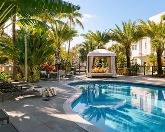 Kenmore Village Hotel, South Beach - Miami Beach - Pool