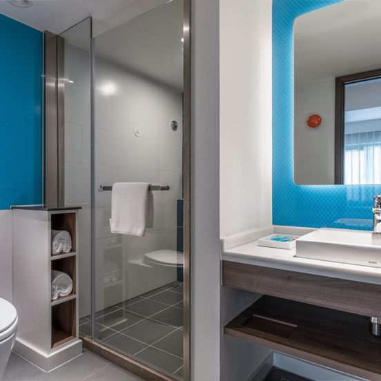 Holiday Inn Express Ningbo City Center By IHG image 1