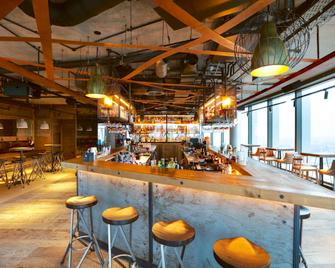 Novotel London Canary Wharf - London - Bar