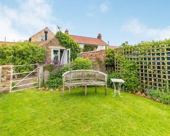 Owl's Nest - Shipton