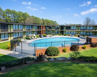 1st Place Hotel Decatur I-20 East Atlanta - Декейтер - Будівля