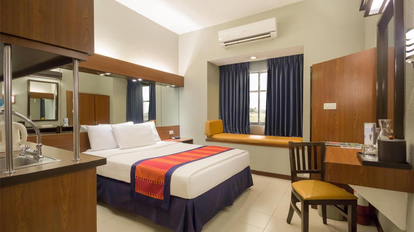 Microtel by Wyndham Eagle Ridge