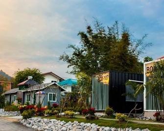 Crystal Box Hotel - Loei - Budova