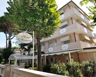 Hotel Azzurra - Marina Di Pietrasanta - Edificio