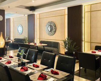 Grage Hotel Cirebon - Cirebon - Restaurante