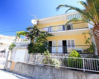 Apartments Alvin - Zivogosce - Edificio