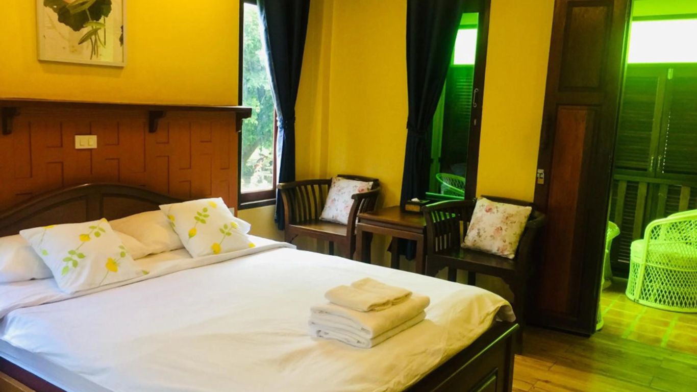 Luang Chumni Village