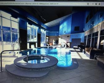 In/Out Skiing Condo , Pool, Movie Theater/ Kids Activities - Hancock - Alberca