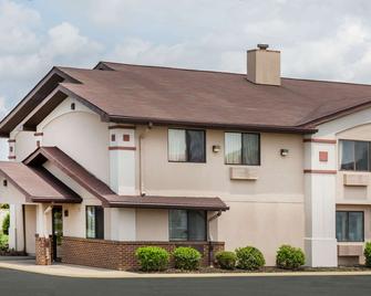 Super 8 by Wyndham Tappahannock VA - Tappahannock - Gebouw