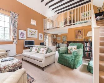 Unique cosy cottage with stunning gardens - Musselburgh - Sala de estar