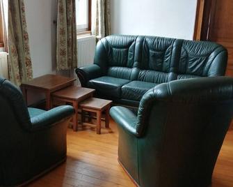La Ferme Saint Pierre, 4 to 6 people - Colline-Beaumont - Sala de estar