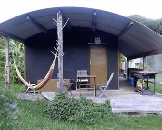 Sunny Garden Cabin - Great Barrier Island - Patio