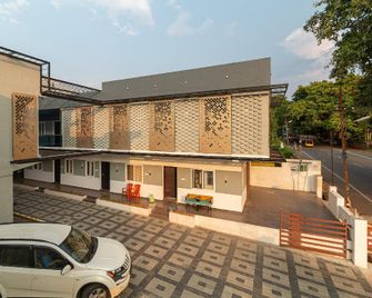 Hotel O Green Hills Villa - Kuttālam (Tirunelveli) - Building