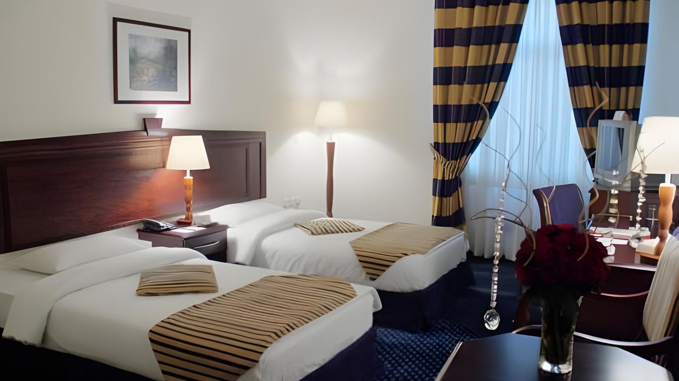 فندق الفنار بالاس