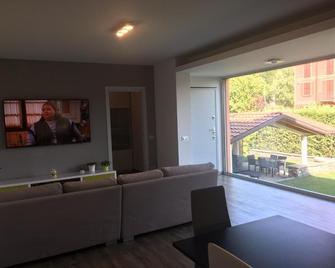 B&b Arcobaleno - Longone al Segrino - Sala de estar