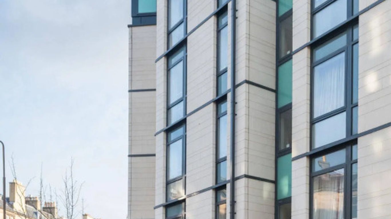 For Students Only - McDonald Road in Edinburgh