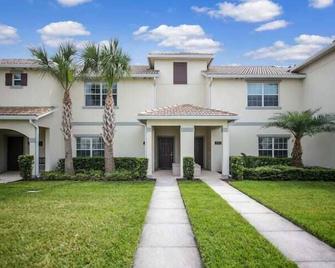 F - New 4 Bedroom Home - 5 Miles to Disney - Free Water Park - Private Pool - Kissimmee - Gebäude