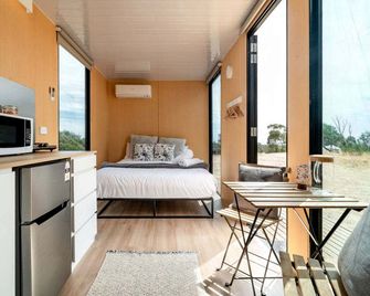 Hill View at Euroa by Tiny Away - Euroa