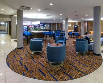 Courtyard by Marriott Albany - Albany - Salónek
