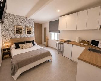 Hostal Casa Miguel Marbella - Marbella