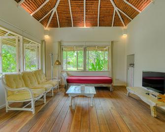 Trikora Beach Club and Resort - Tanjung Pinang - Stue