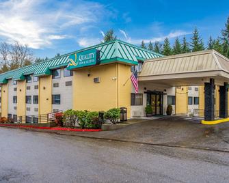 Quality Inn and Suites Lacey I-5 - Lacey - Building