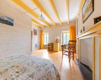 Stone-house cottage in Saussey with garden - Coutances - Chambre