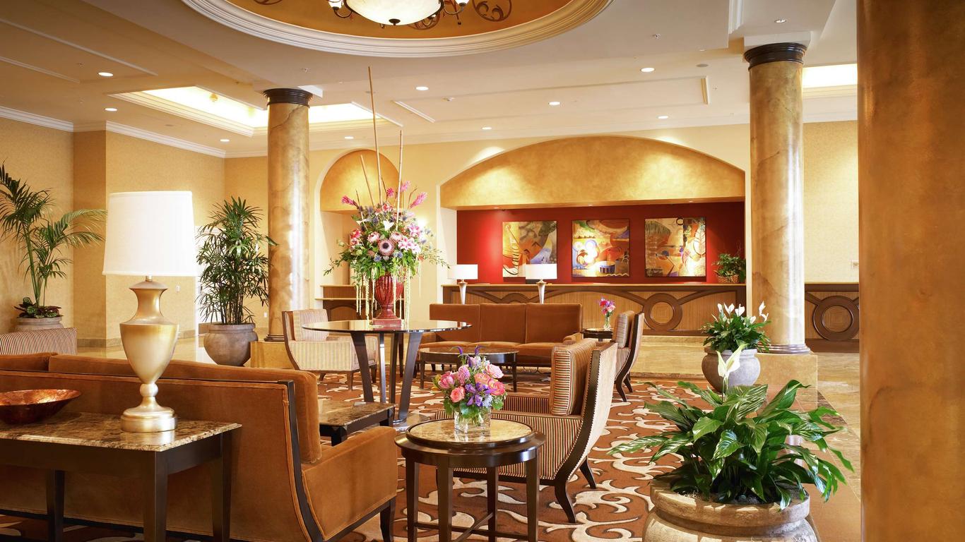 أجنحة دبل تري باي هيلتون اناهايم