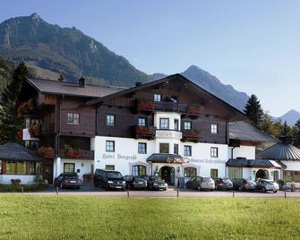 Bergrose - Strobl - Building