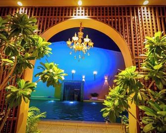 Holiday Green - Pānīpat - Pool