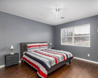 Ottawa Apartment - Best Location! - Ottawa - Schlafzimmer
