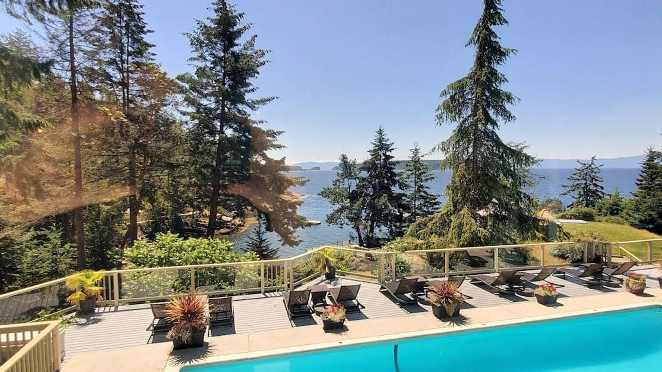 Rockwater Secret Cove Resort