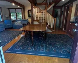 Edgewater Retreat on Little Sebago Lake - Lakefront w/Sauna & EV Charger\n\n - Gray - Comedor