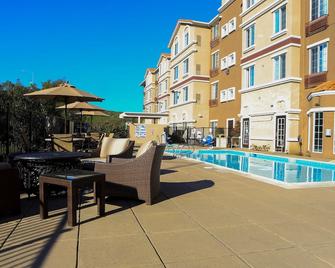 Suite Near Downtown San Jose | Outdoor Pool + Free Shuttle - Milpitas - Pool