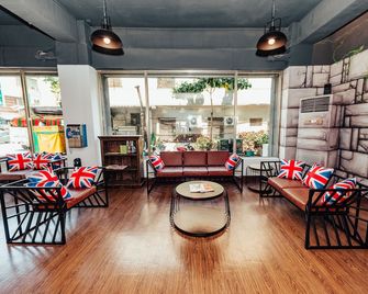 Traveller Inn - Mido Hotel - Taitung City - Recepción
