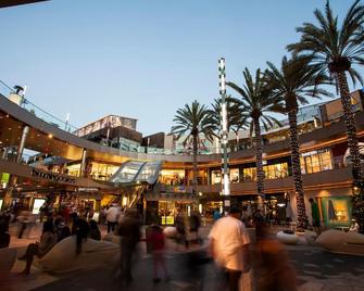Promenade Studio - Santa Monica - Außenansicht