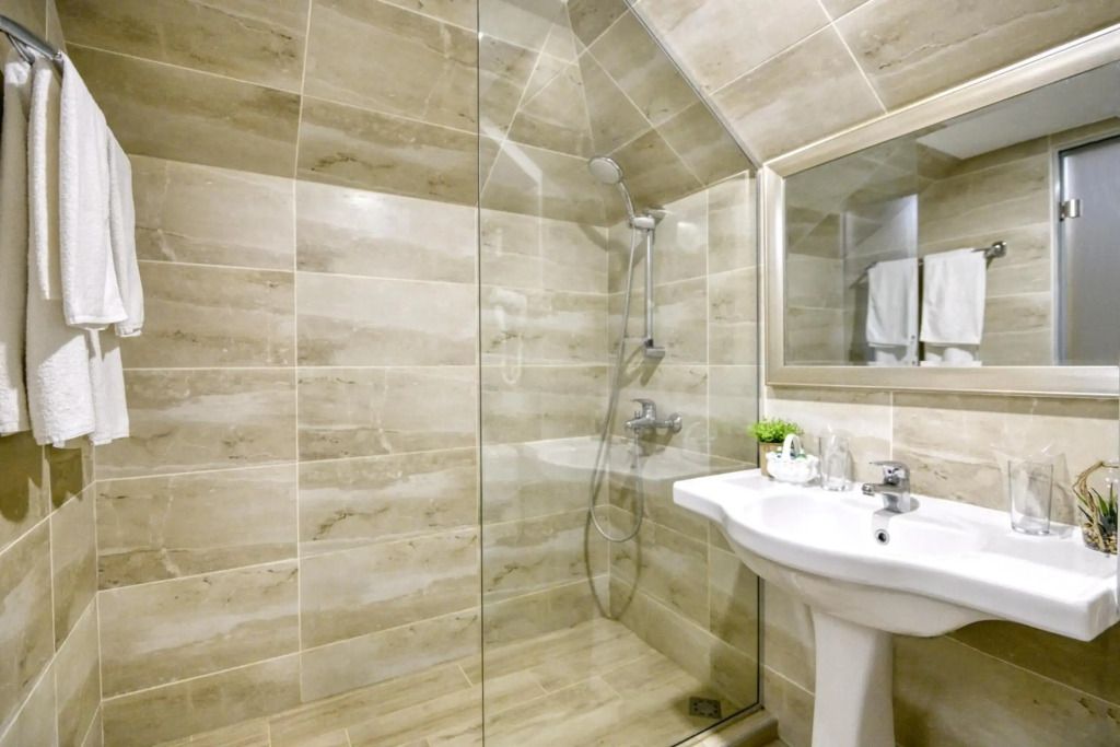 Alekta Hotel - Free Parking - וארנה - חדר רחצה